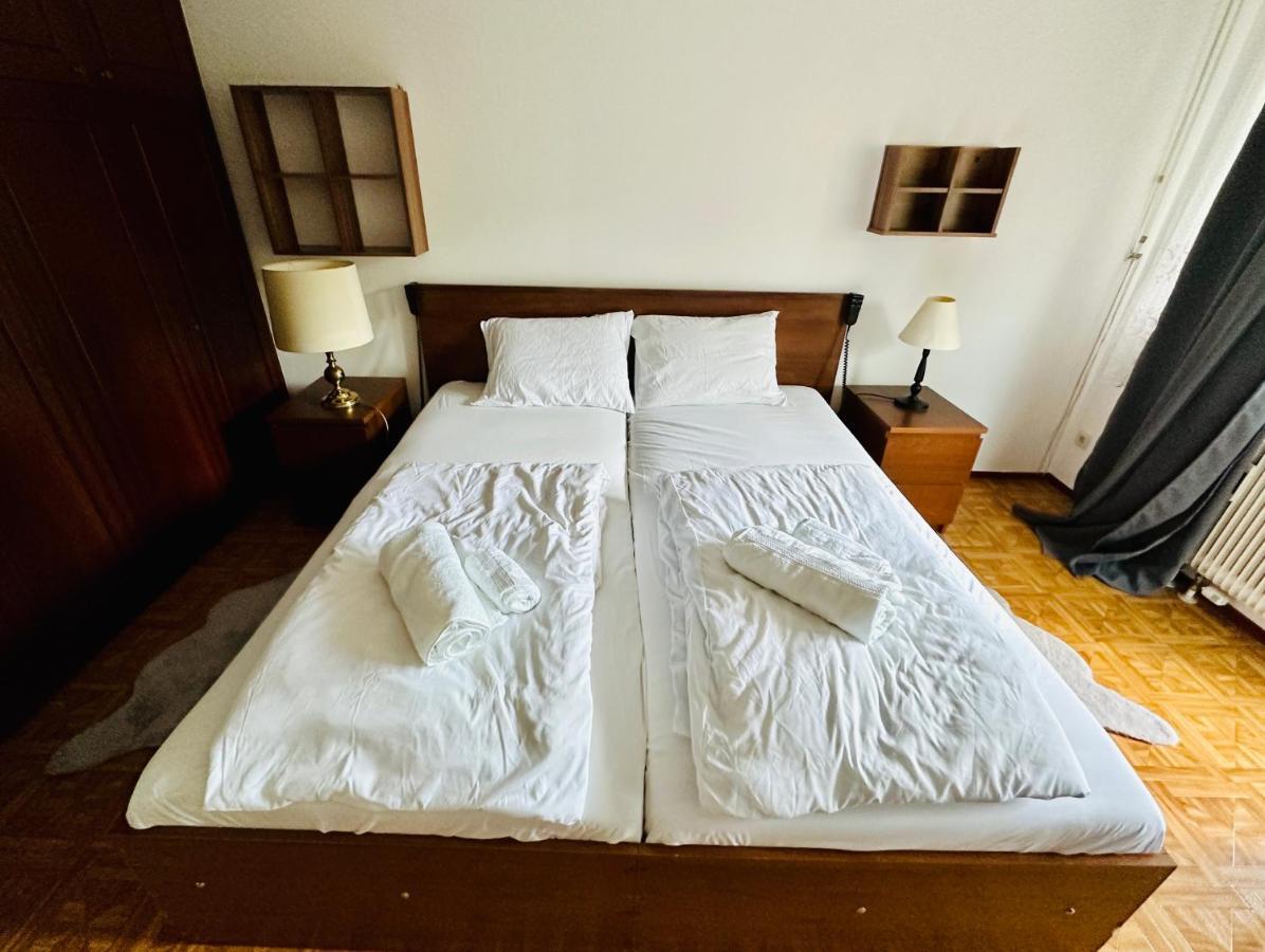 2 Rooms Flat With Balcony, Near Of Center Viena Exterior foto