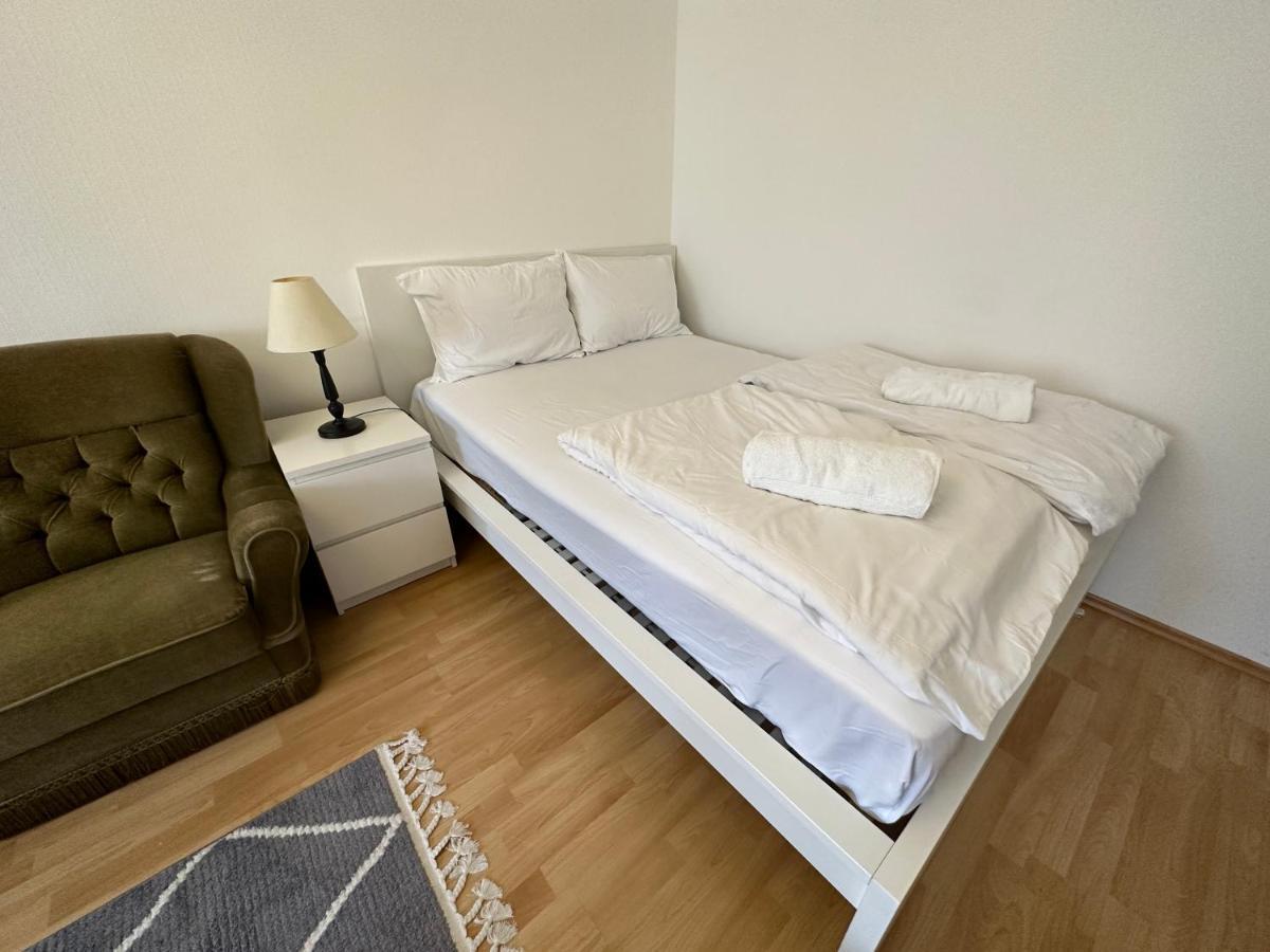 2 Rooms Flat With Balcony, Near Of Center Viena Exterior foto